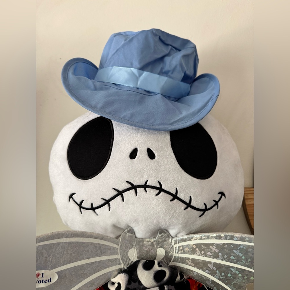 Light Blue Men's Suit with Hat - Picture 5 of 5